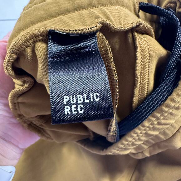 Public Rec Pants Mens 28 Gold Brown All Day Every Day Jogger Stretch Travel Tan - Picture 3 of 13